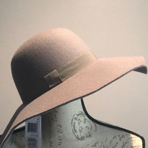 August Hat Grey Felt Banded Floppy Hat